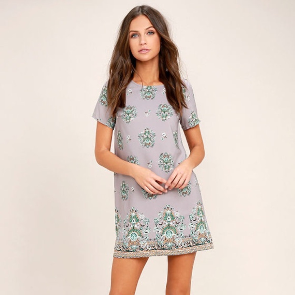 Lulu’s Dandy Lion Grey Print Shift Dress